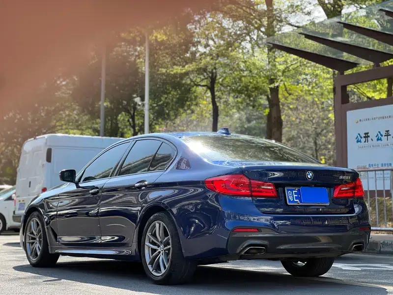 2018 BMW 5 Series (Imported) 525i M Sport Package — миниатюра 3