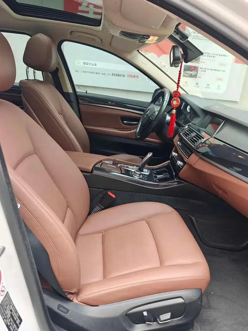 BMW 5 Series (Imported) 2015 520i Elegant Model — миниатюра 11