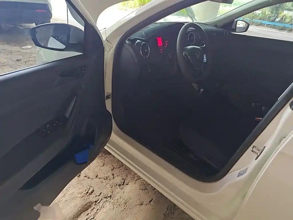 Jetta VA3 2019 1.5L Manual Entry-level Edition — миниатюра 14