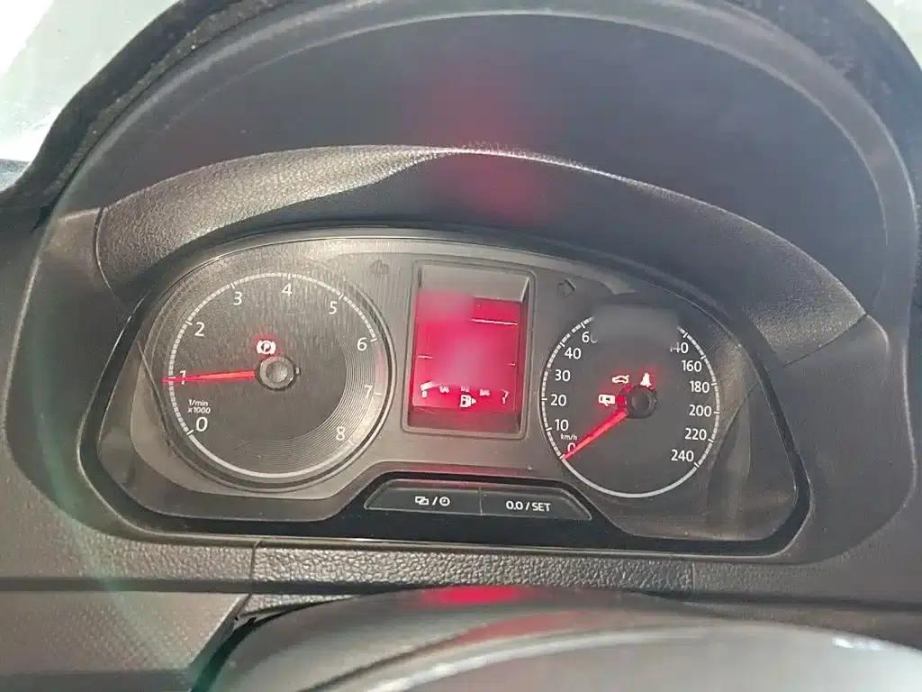 Jetta VA3 2019 1.5L Manual Entry-level Edition — миниатюра 4