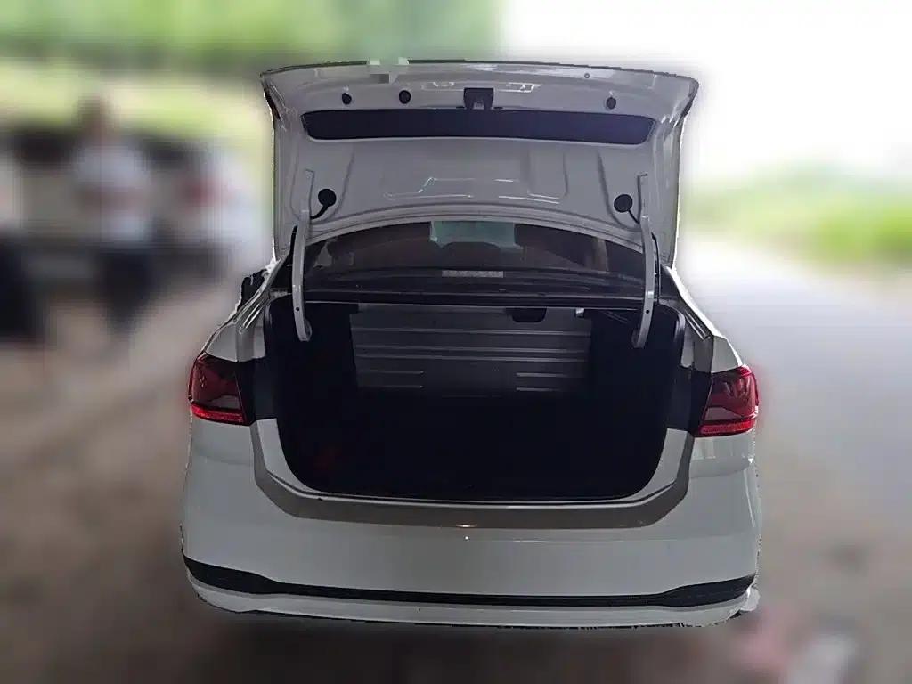 Jetta VA3 2019 1.5L Manual Entry-level Edition — миниатюра 10