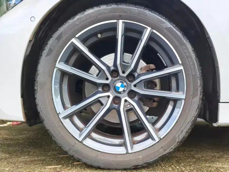 2021 BMW 3 Series 320Li M Sport Package — миниатюра 6