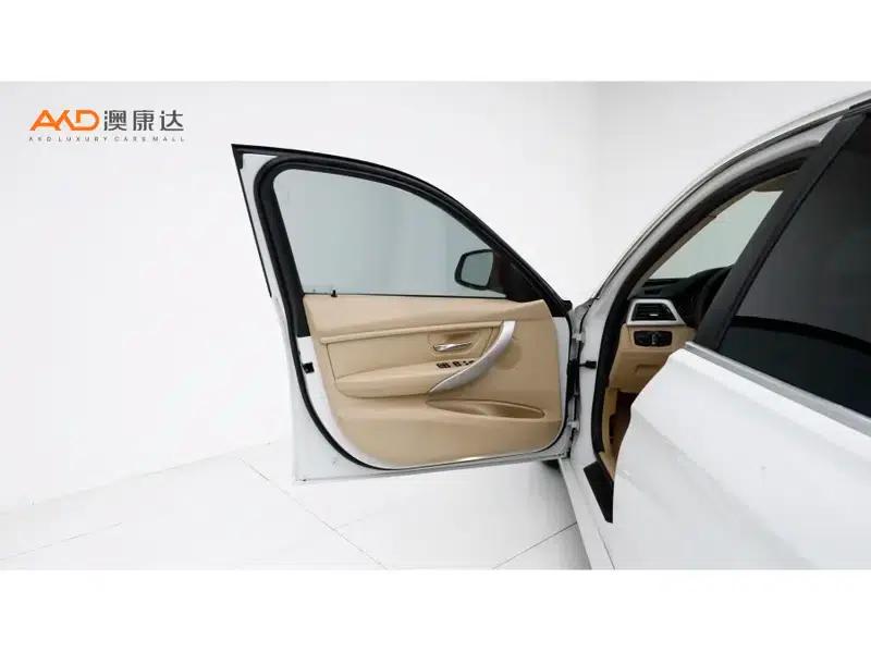 BMW 3 Series 2015 320Li Super Enjoyment Edition Fashion Model — миниатюра 9