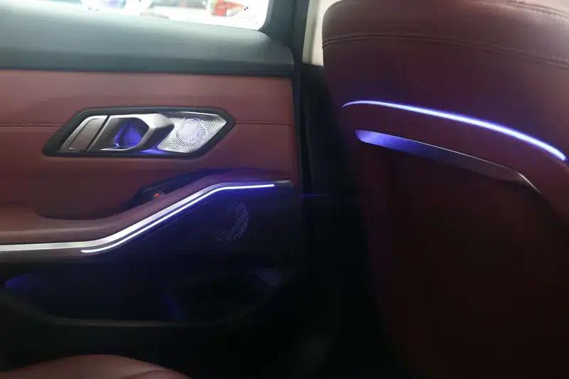 2023 BMW 3 Series 320i M Sport Package — миниатюра 9