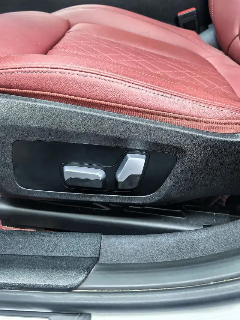 2022 BMW 3 Series 320Li M Sport Package — миниатюра 19