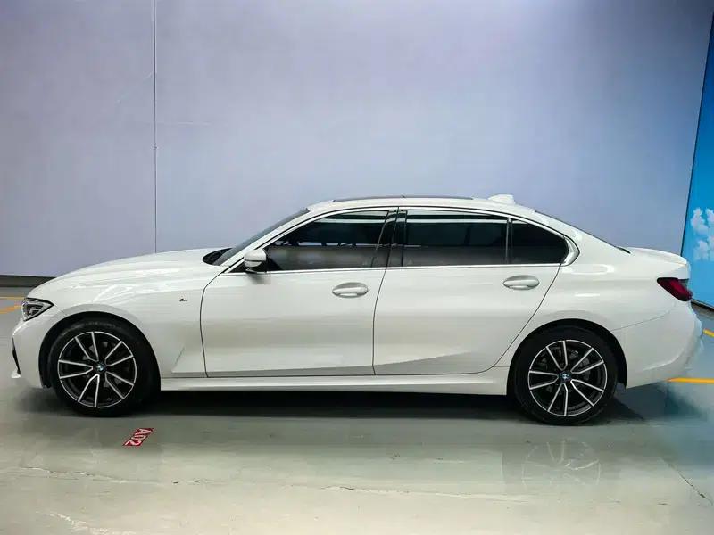 2022 BMW 3 Series 320Li M Sport Package — миниатюра 4
