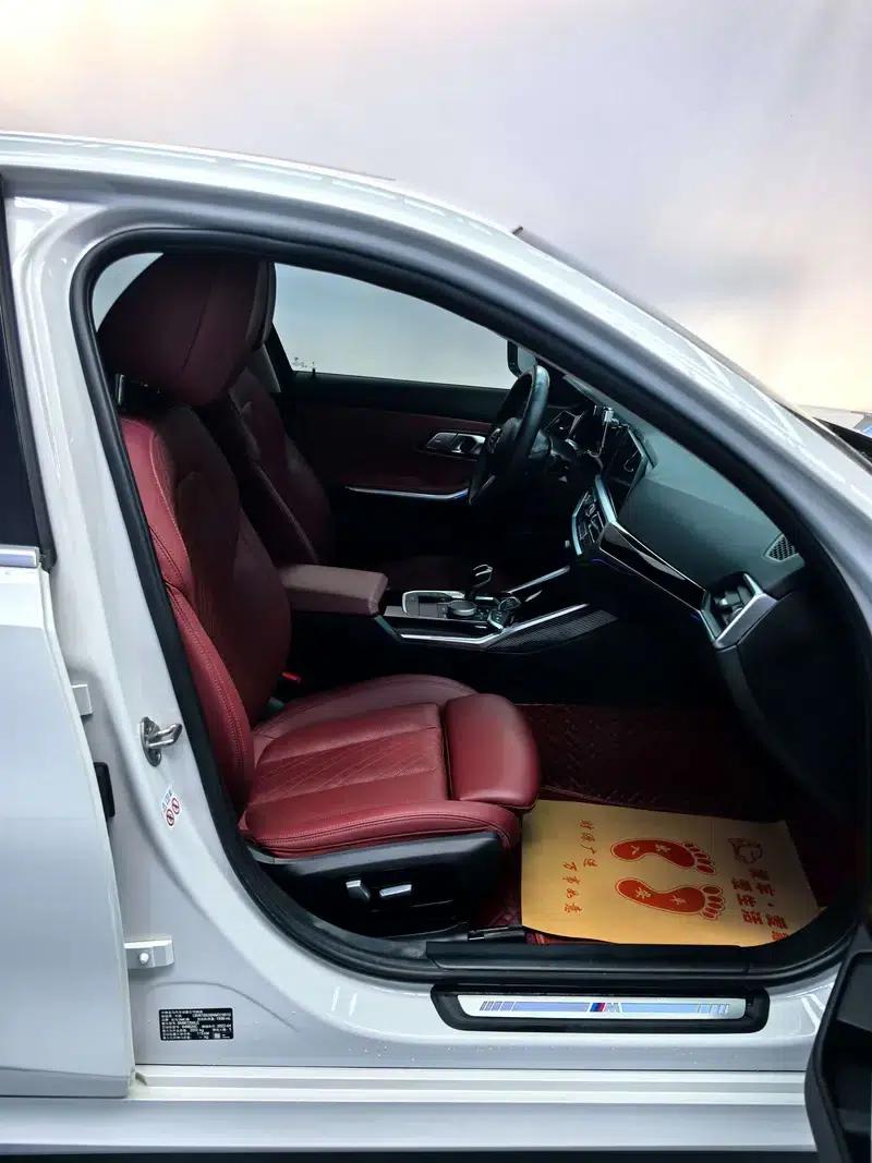 2022 BMW 3 Series 320Li M Sport Package — миниатюра 10