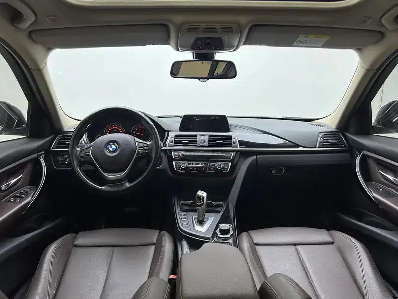 BMW 3 Series 2018 320Li Fashion Edition — миниатюра 14