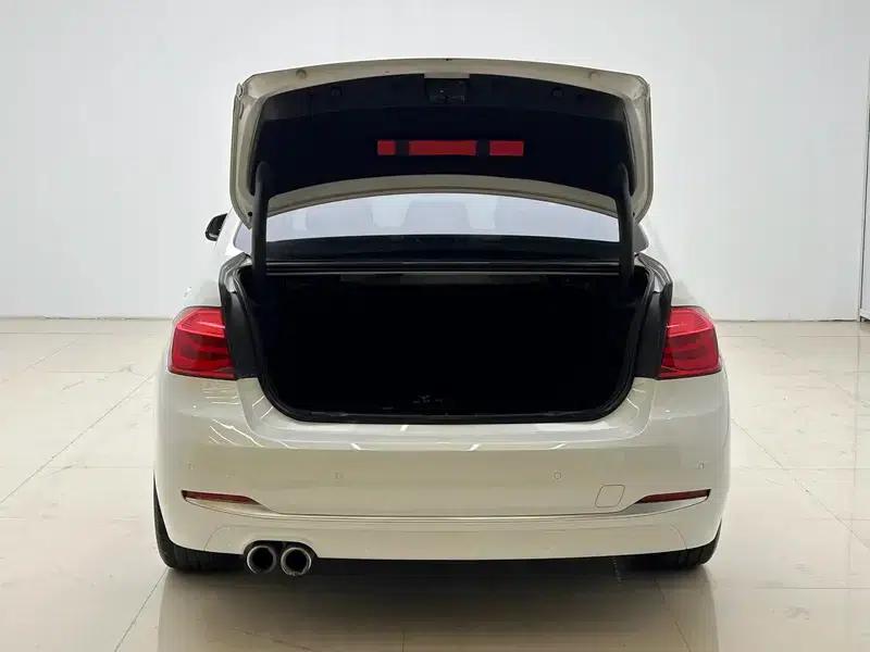 BMW 3 Series 2018 320Li Fashion Edition — миниатюра 20