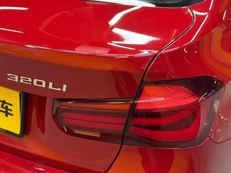 2018 BMW 3 Series 320i M Sport Shadow Edition — миниатюра 11