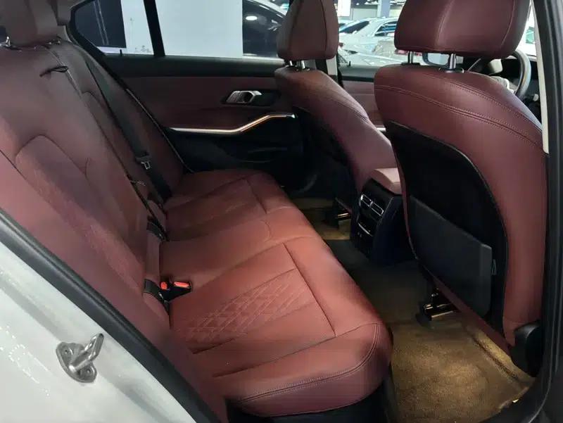 2022 BMW 3 Series 325i M Sport Package — миниатюра 11