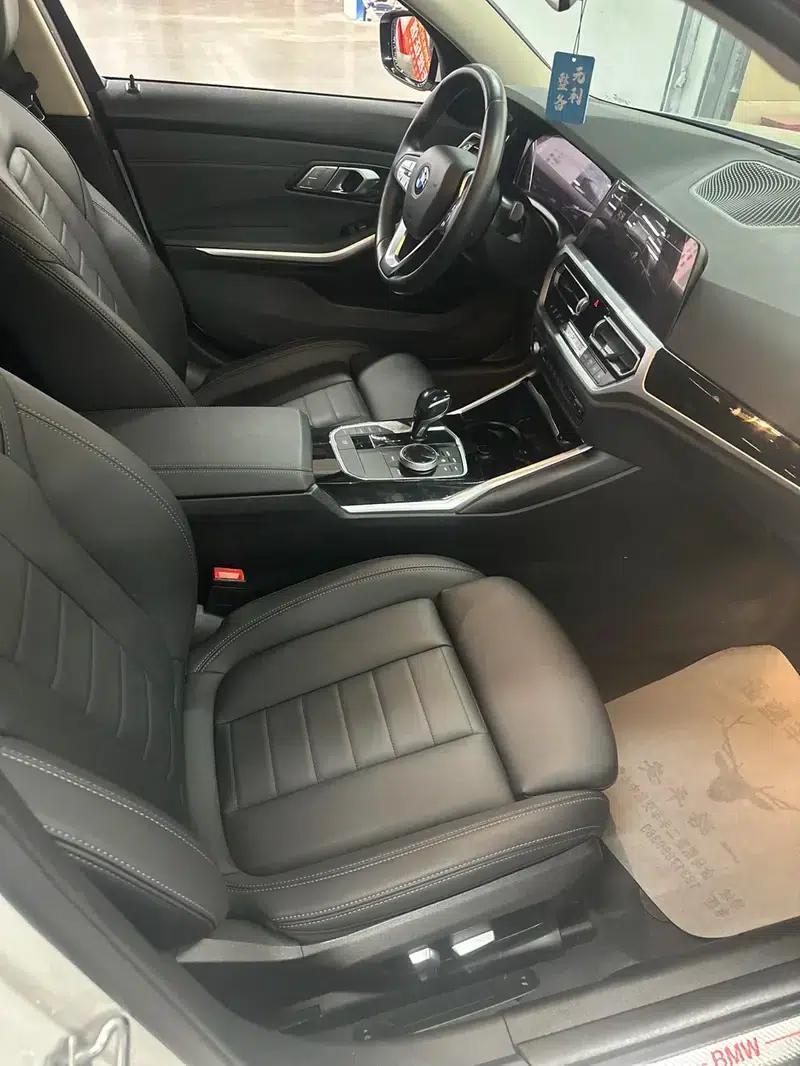 2020 BMW 3 Series 320i Sport Package — миниатюра 5