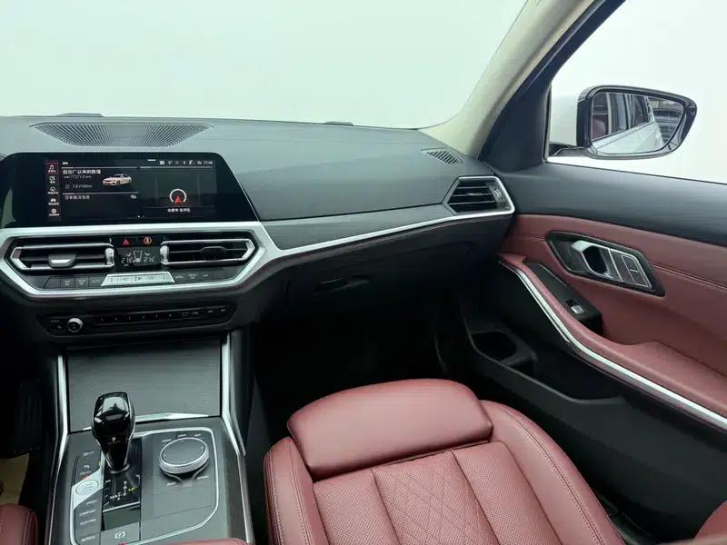 2022 BMW 3 Series Facelift 325i M Sport Package — миниатюра 9