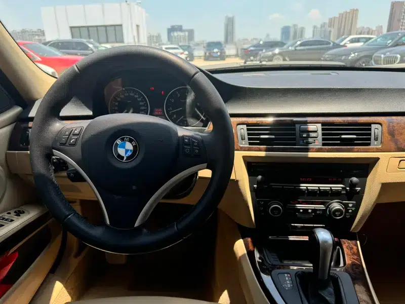 BMW 3 Series 2005 325i Fashion Edition — миниатюра 13