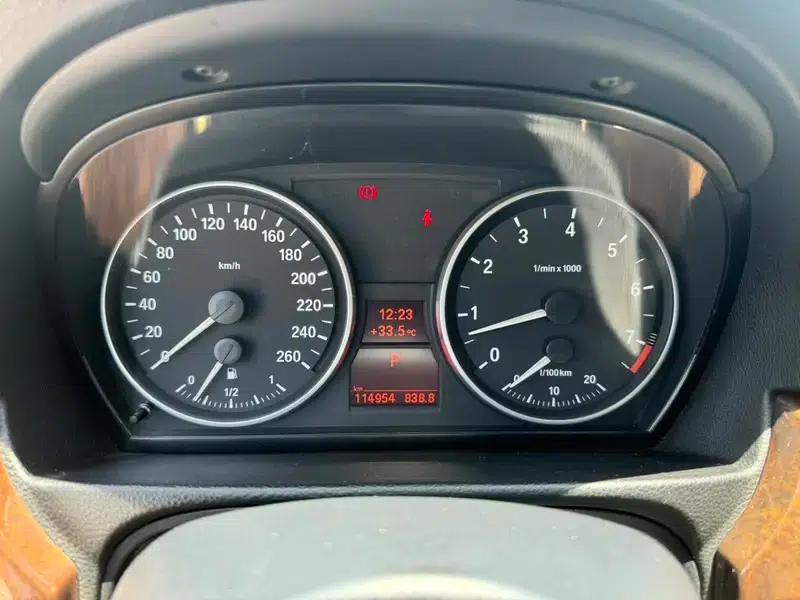 BMW 3 Series 2005 325i Fashion Edition — миниатюра 10