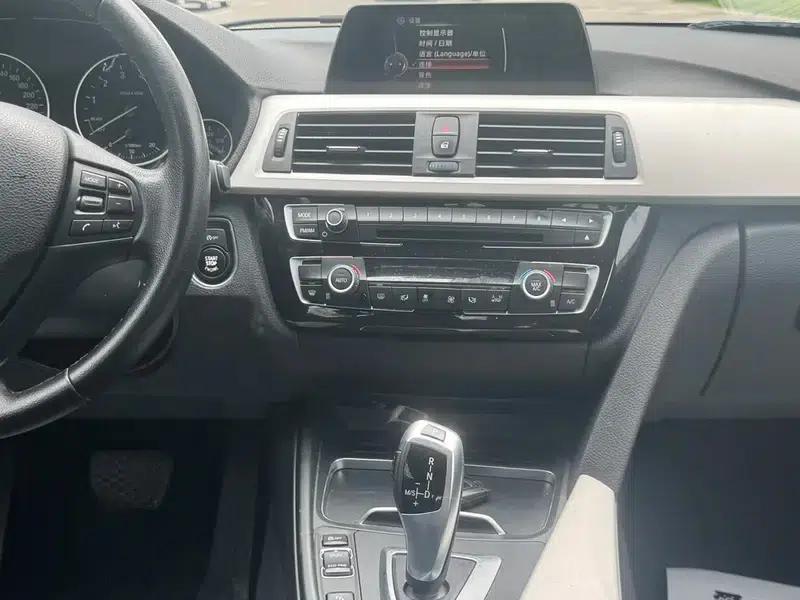 2016 BMW 3 Series 320Li Fashion Edition — миниатюра 9