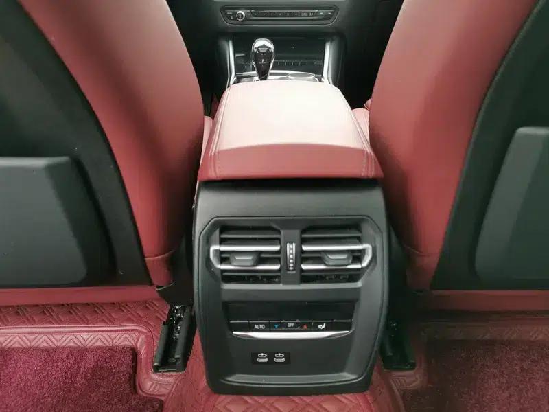 2022 BMW 3 Series 320Li M Sport Package — миниатюра 7