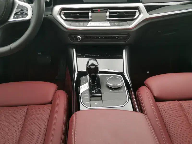 2022 BMW 3 Series 320Li M Sport Package — миниатюра 8