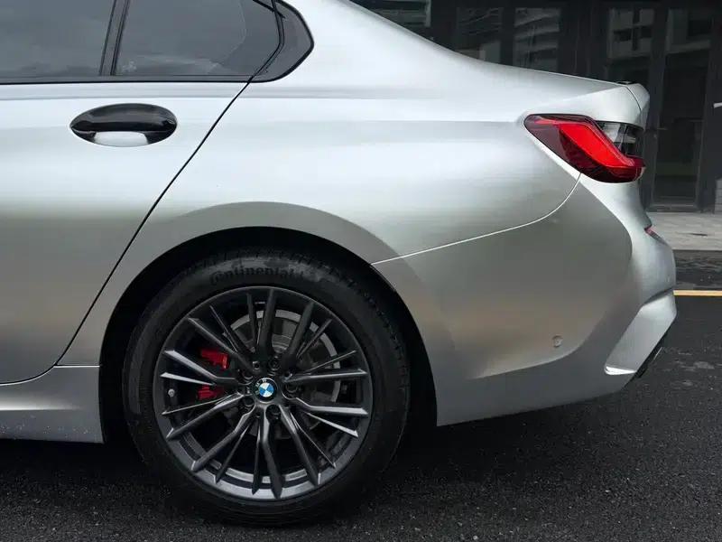 2021 BMW 3 Series 325Li M Sport Shadow Edition — миниатюра 15