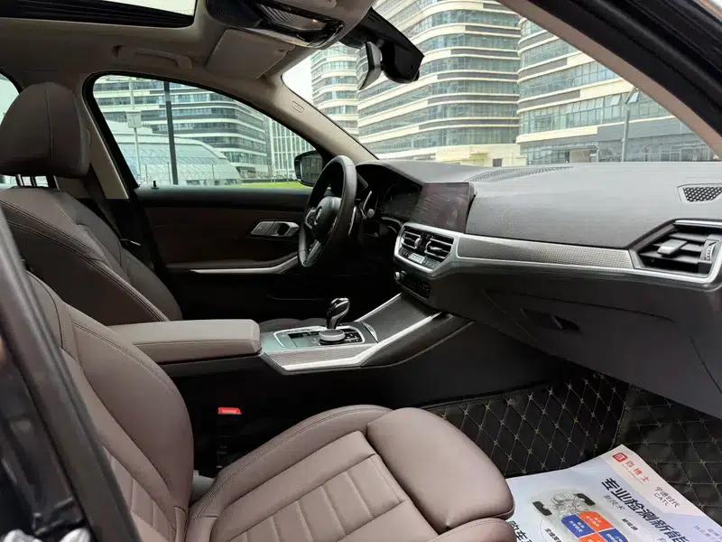 2021 BMW 3 Series 325Li M Sport Shadow Edition — миниатюра 28
