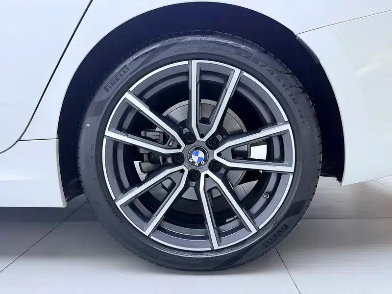 2022 BMW 3 Series Facelift 325Li M Sport Package — миниатюра 9