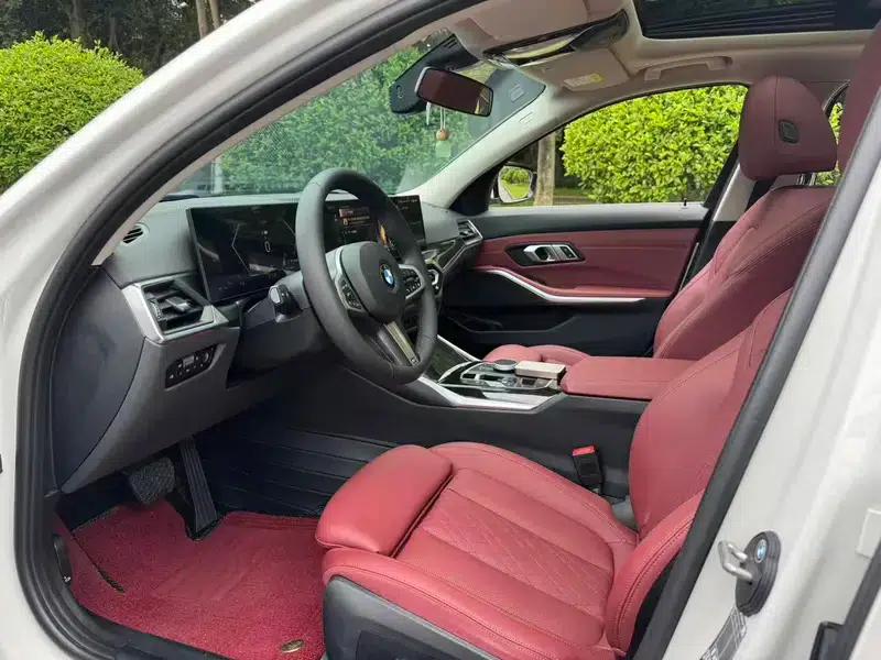 2023 BMW 3 Series 325Li M Sport Package — миниатюра 13