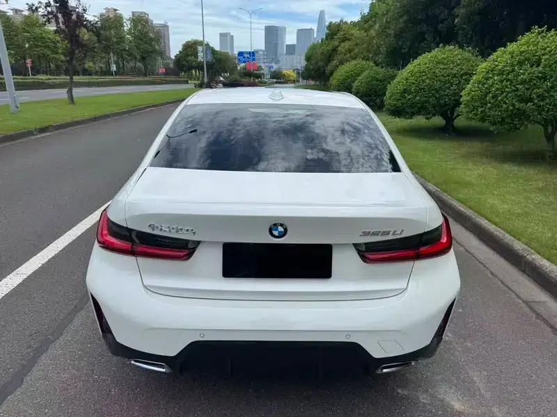 2023 BMW 3 Series 325Li M Sport Package — миниатюра 5