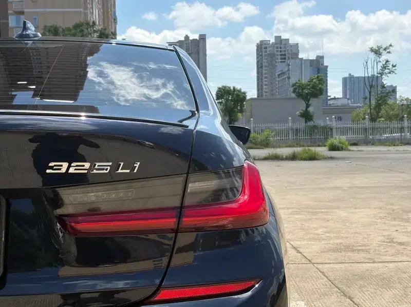 2022 BMW 3 Series 325Li M Sport Shadow Edition — миниатюра 10