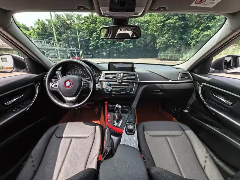 2017 BMW 3 Series 320Li Fashion Edition — миниатюра 14