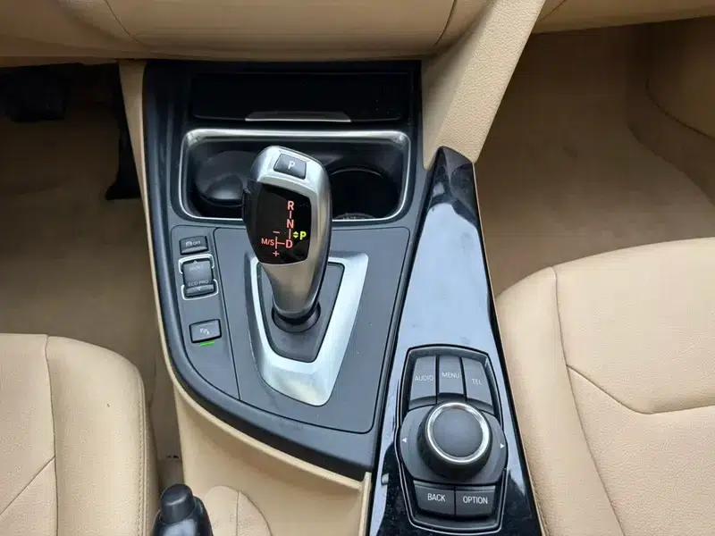 BMW 3 Series 2015 320Li Fashion Edition — миниатюра 13