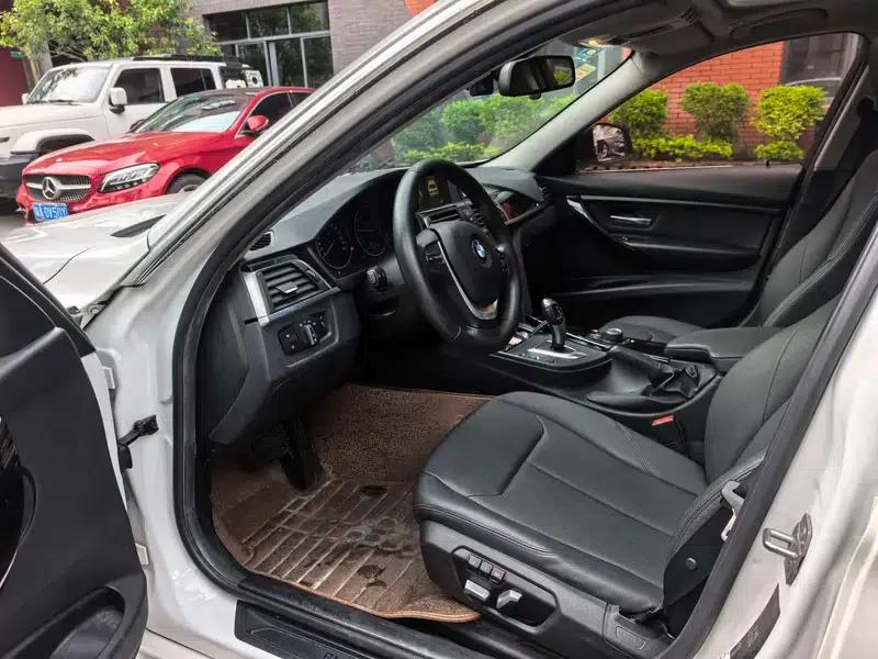 2016 BMW 3 Series 316Li Fashion Edition — миниатюра 11