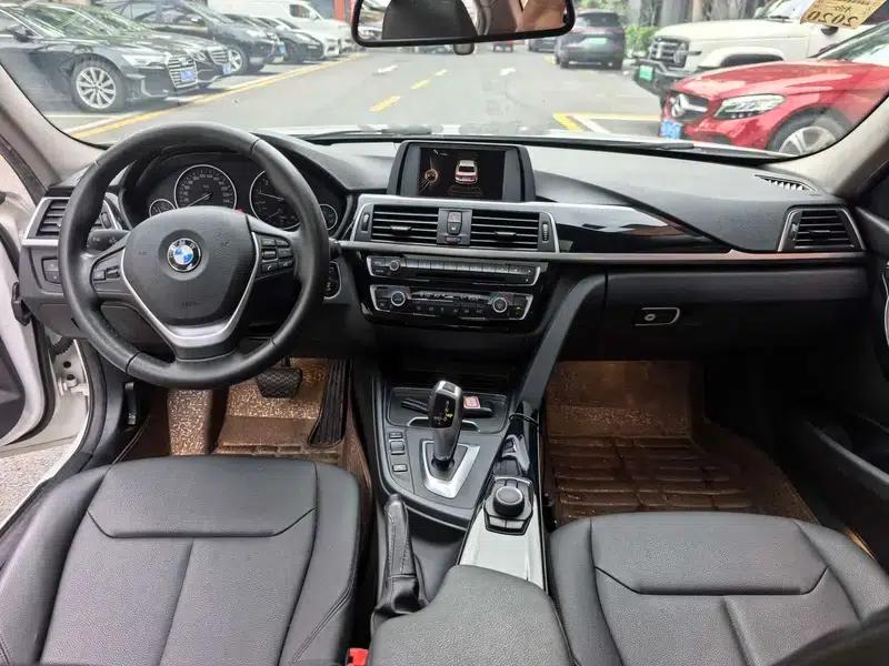 2016 BMW 3 Series 316Li Fashion Edition — миниатюра 8