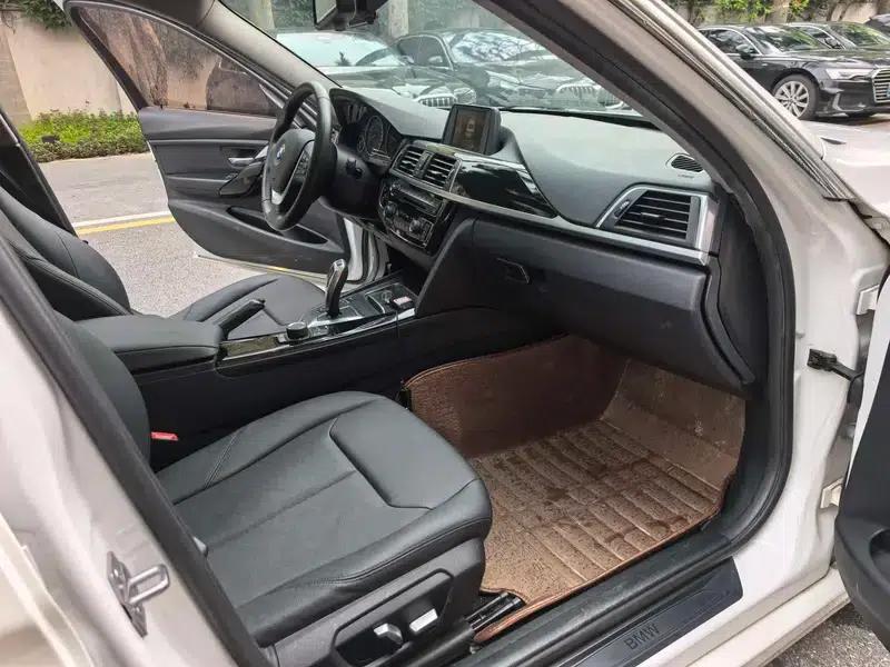 2016 BMW 3 Series 316Li Fashion Edition — миниатюра 10