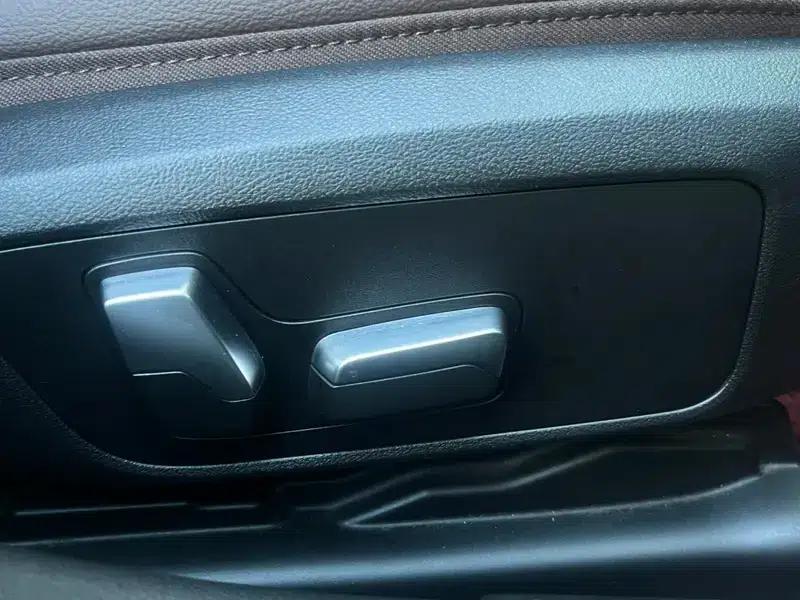 2023 BMW 3 Series 325Li M Sport Shadow Edition — миниатюра 15