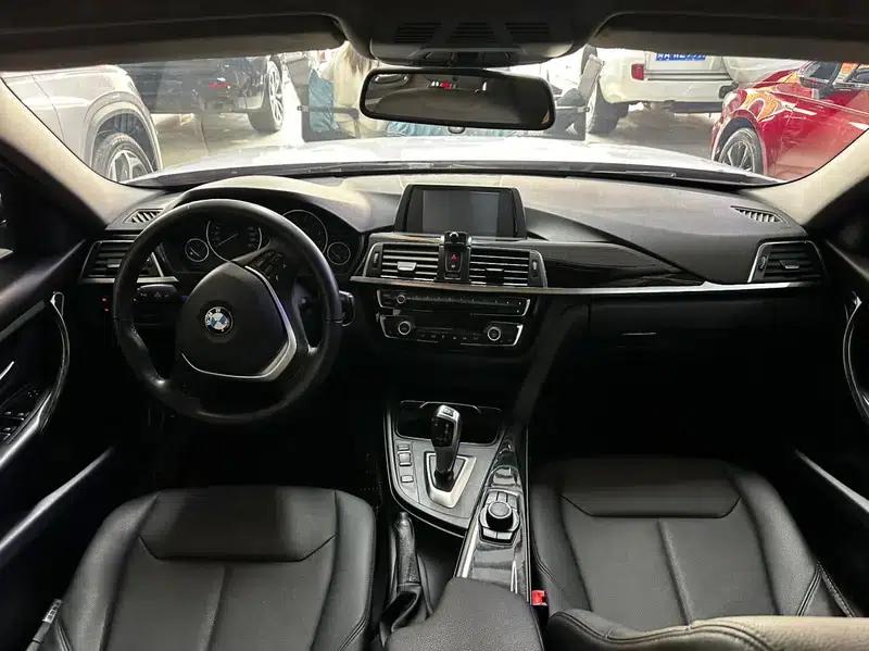 2016 BMW 3 Series 316Li Fashion Edition — миниатюра 14