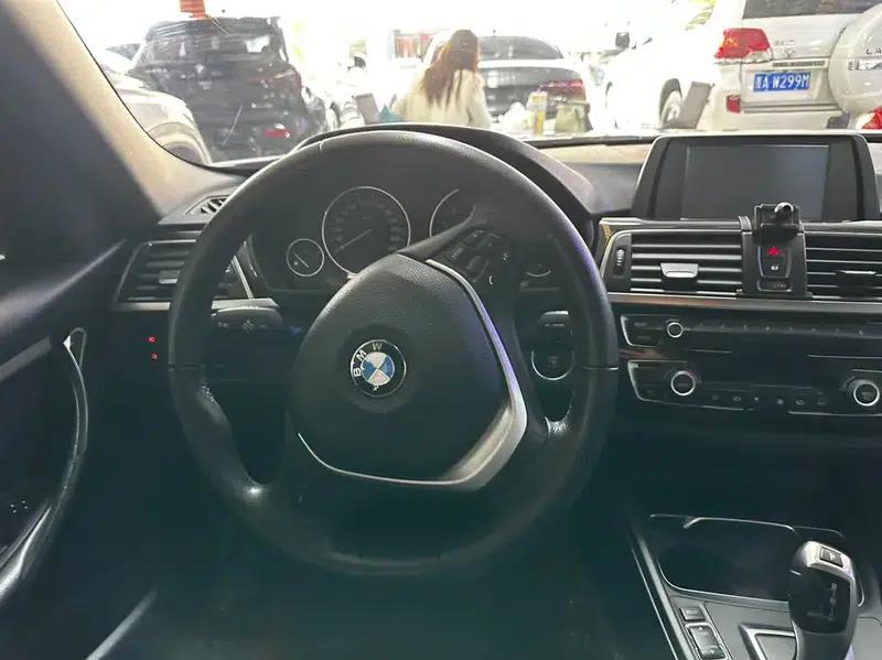 2016 BMW 3 Series 316Li Fashion Edition — миниатюра 16