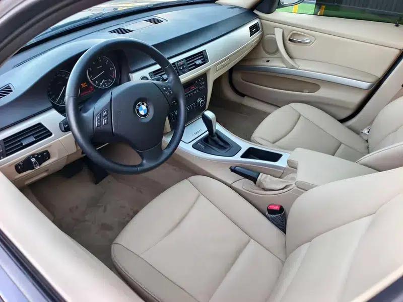 BMW 3 Series 2011 318i Leading Edition — миниатюра 17
