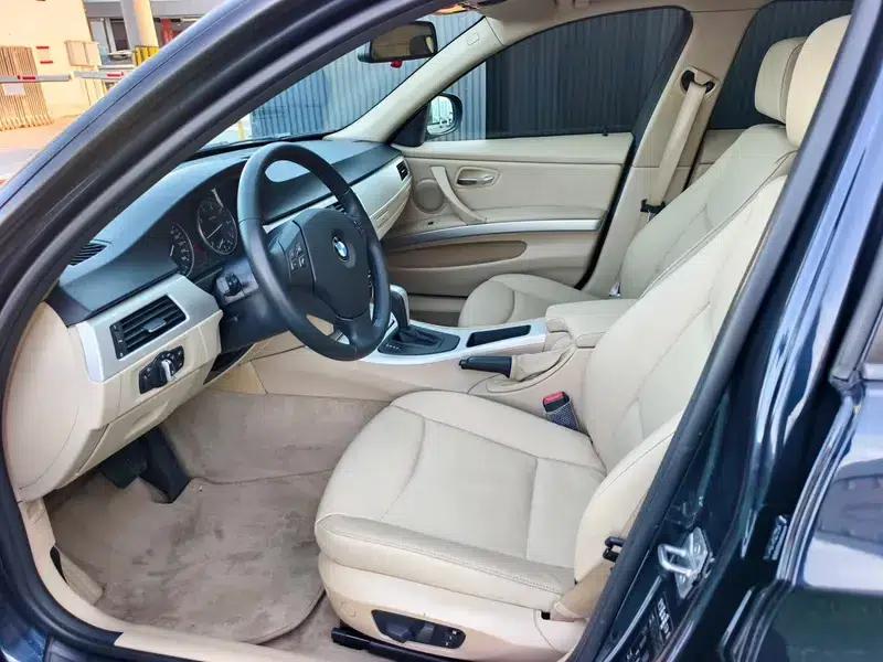 BMW 3 Series 2011 318i Leading Edition — миниатюра 19