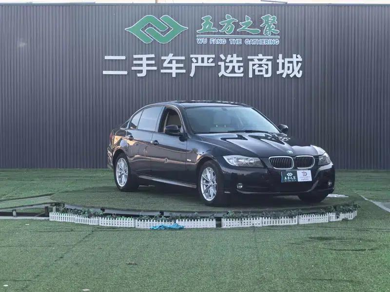 BMW 3 Series 2011 318i Leading Edition — миниатюра 3