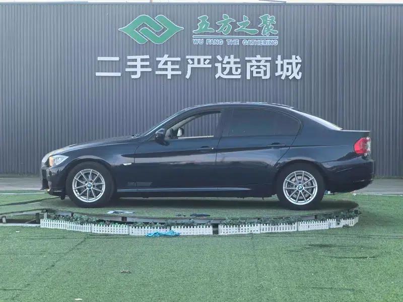 BMW 3 Series 2011 318i Leading Edition — миниатюра 4
