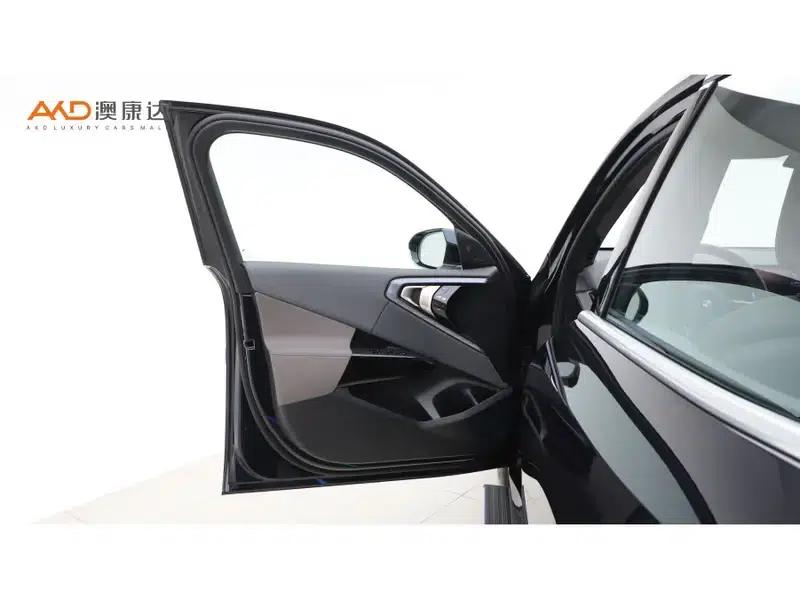 BMW X3 2025 xDrive30L Leading Edition M Sport Package — миниатюра 9