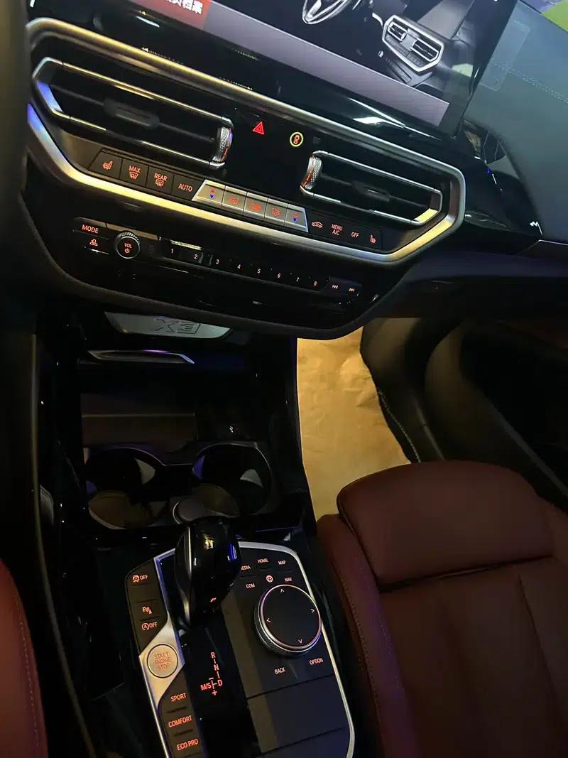 2022 BMW X3 xDrive25i M Sport Package — миниатюра 9