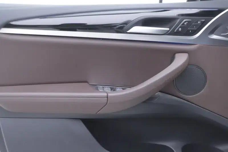 BMW X3 2023 xDrive30i Luxury M Sport Package — миниатюра 23