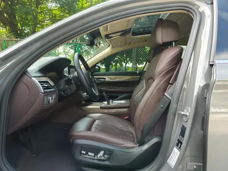 2021 BMW 7 Series 740Li Leading Luxury Package — миниатюра 23