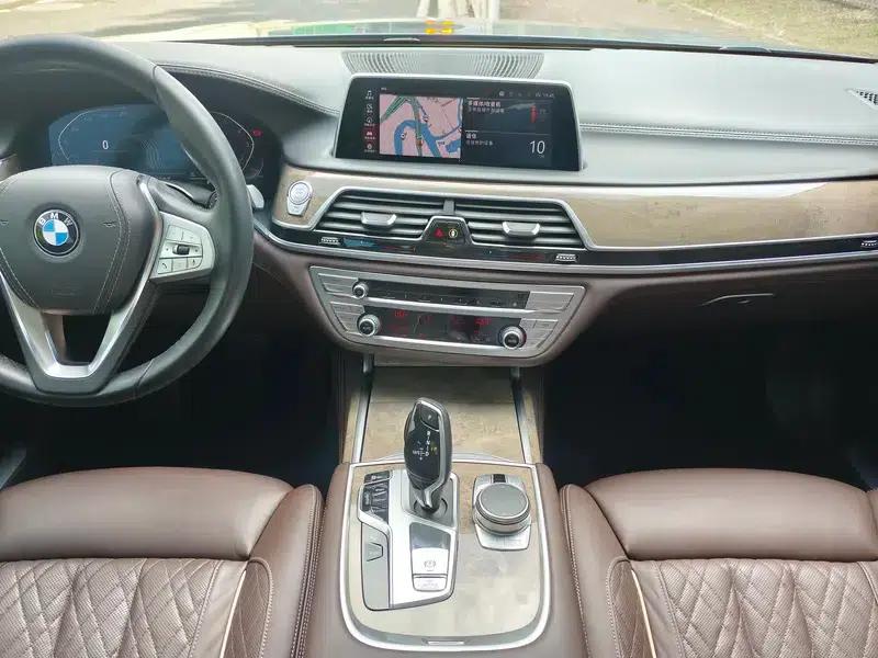 2021 BMW 7 Series 740Li Leading Luxury Package — миниатюра 8