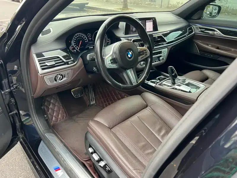 2018 BMW 7 Series 730Li Leading Edition M Sport Package — миниатюра 14