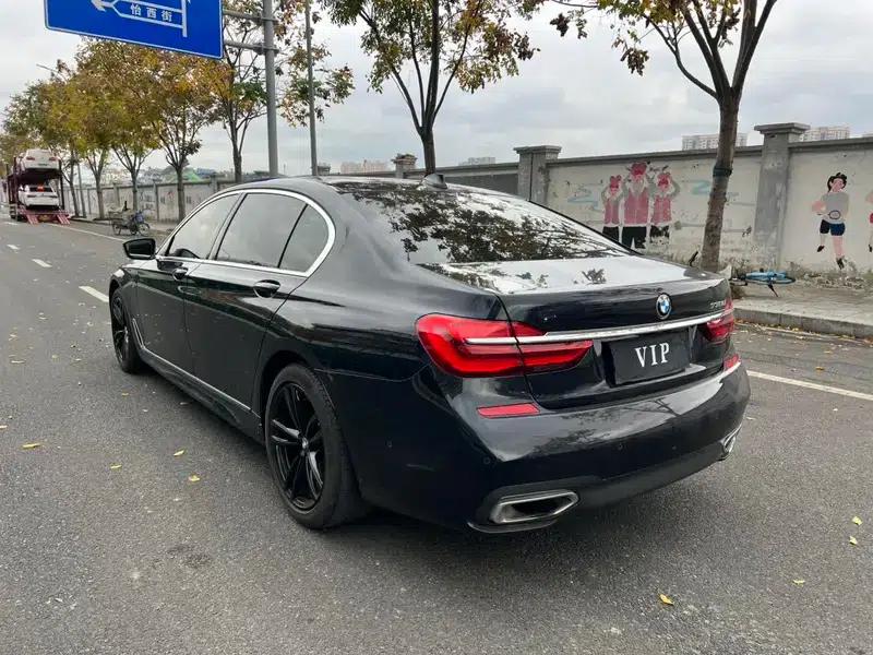 2018 BMW 7 Series 730Li Leading Edition M Sport Package — миниатюра 4