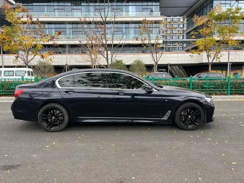 2018 BMW 7 Series 730Li Leading Edition M Sport Package — миниатюра 6