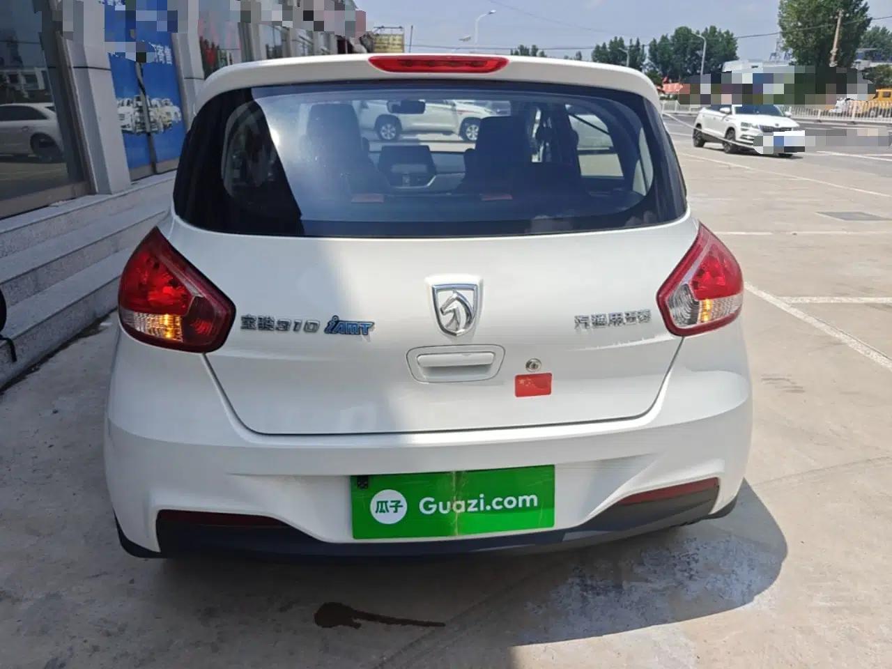 Baojun 310 2017 1.5L automatic comfort version — миниатюра 5