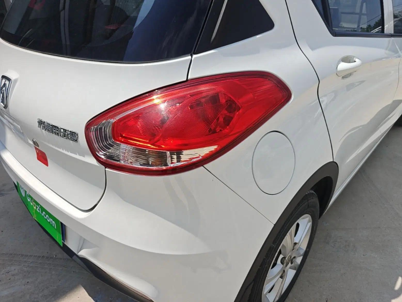 Baojun 310 2017 1.5L automatic comfort version — миниатюра 9
